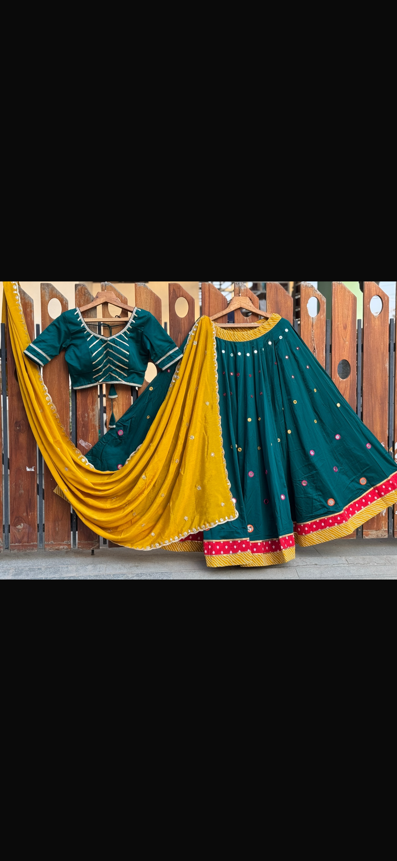 Manushi | rama