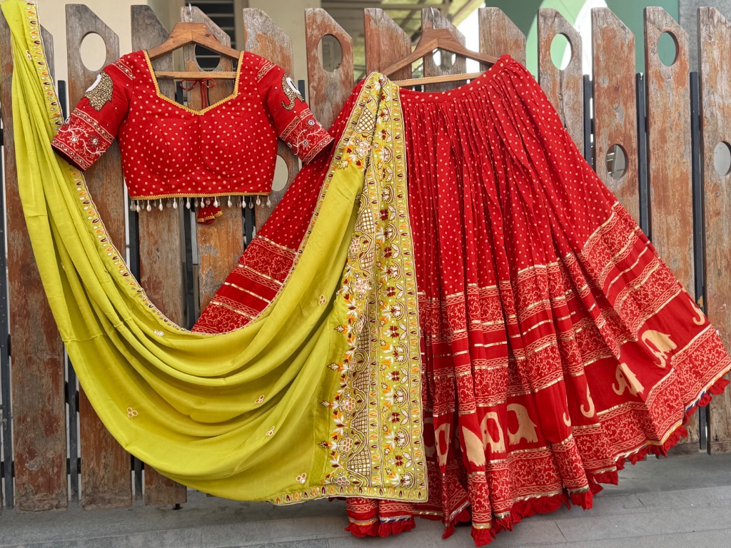 Gajraj | red